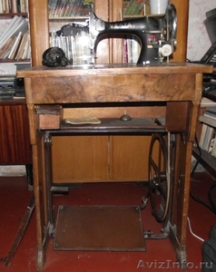 Немецкая швейная машинка VESTA ALTENBURG, довоенная. - Изображение #1, Объявление #252345